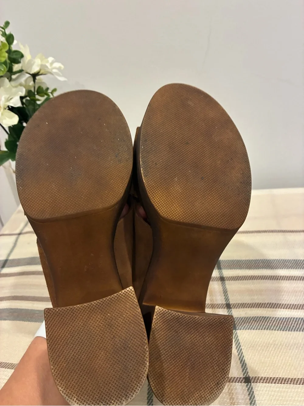 Brown Suede Crisscross Platform Sandals - Biedermann